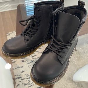 Kids Dr Martens boots